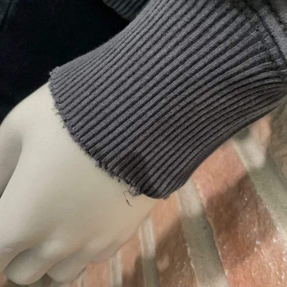 Pink Floyd Sweatshirt - Picture 8 of 9